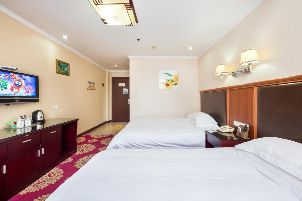 Omeiga Business Hotel Yiwu (Zhejiang) Εξωτερικό φωτογραφία